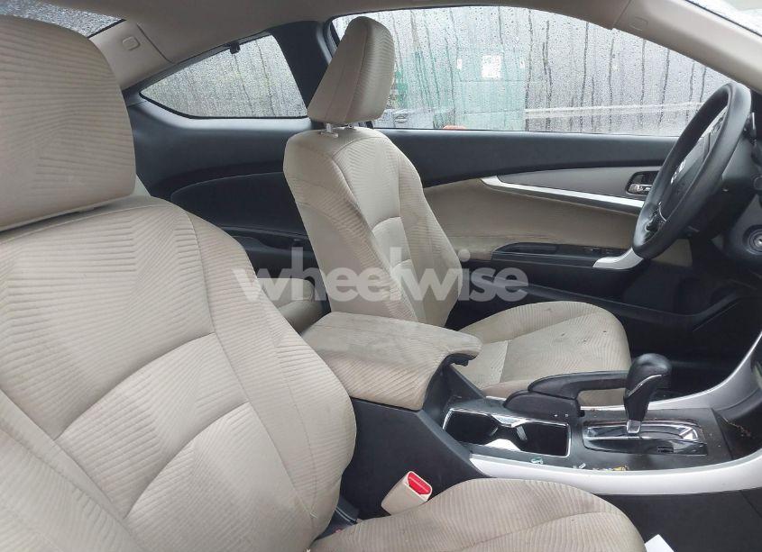 Photo 5 of 2015 Honda Accord LX-S (VIN 1HGCT1B32FA010471)