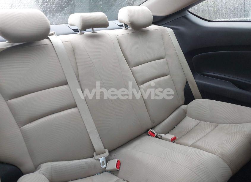 Photo 8 of 2015 Honda Accord LX-S (VIN 1HGCT1B32FA010471)