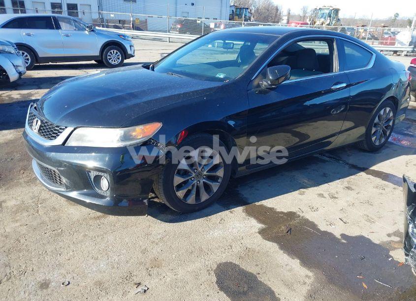 Photo 2 of 2013 Honda Accord LX-S (VIN 1HGCT1B33DA013277)