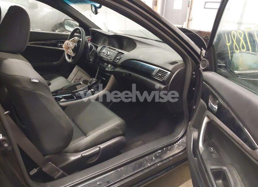 Photo 5 of 2017 Honda Accord LX-S (VIN 1HGCT1B34HA004724)