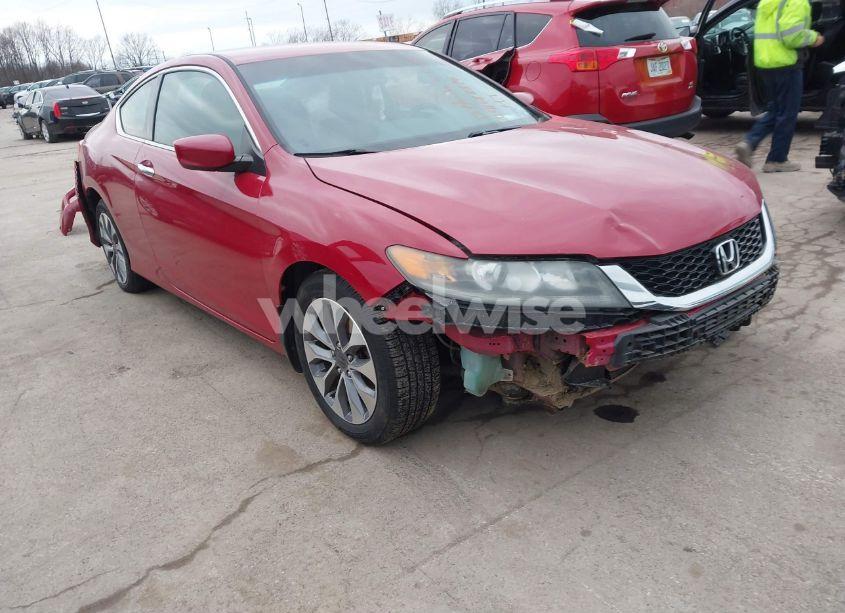 2013 Honda Accord LX-S (VIN 1HGCT1B35DA016746) main photo