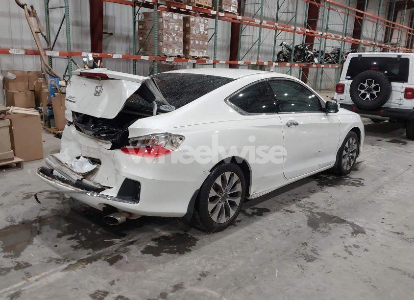 Photo 4 of 2013 Honda Accord LX-S (VIN 1HGCT1B36DA020627)