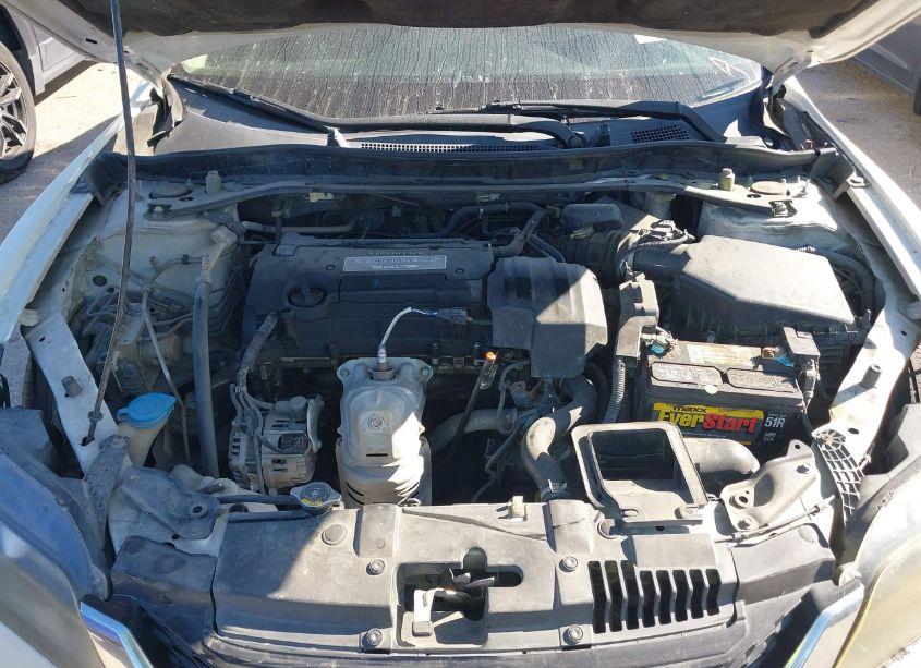 Photo 10 of 2013 Honda Accord LX-S (VIN 1HGCT1B38DA025666)