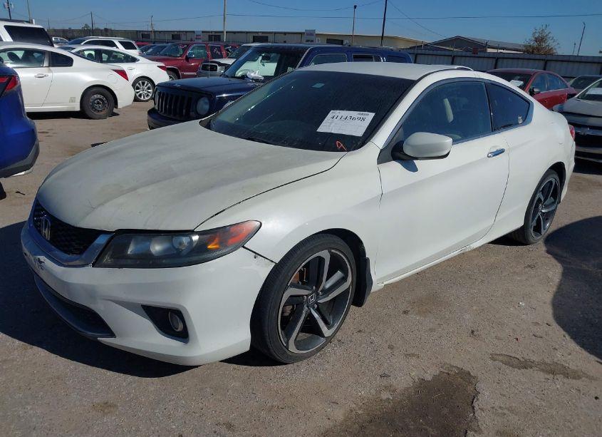 Photo 2 of 2013 Honda Accord LX-S (VIN 1HGCT1B38DA025666)