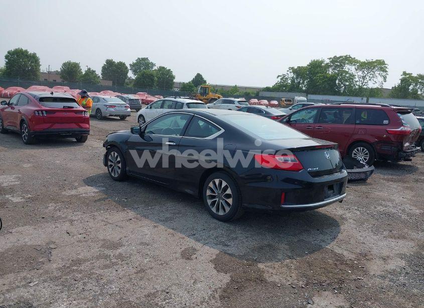 Photo 3 of 2015 Honda Accord LX-S (VIN 1HGCT1B38FA016467)