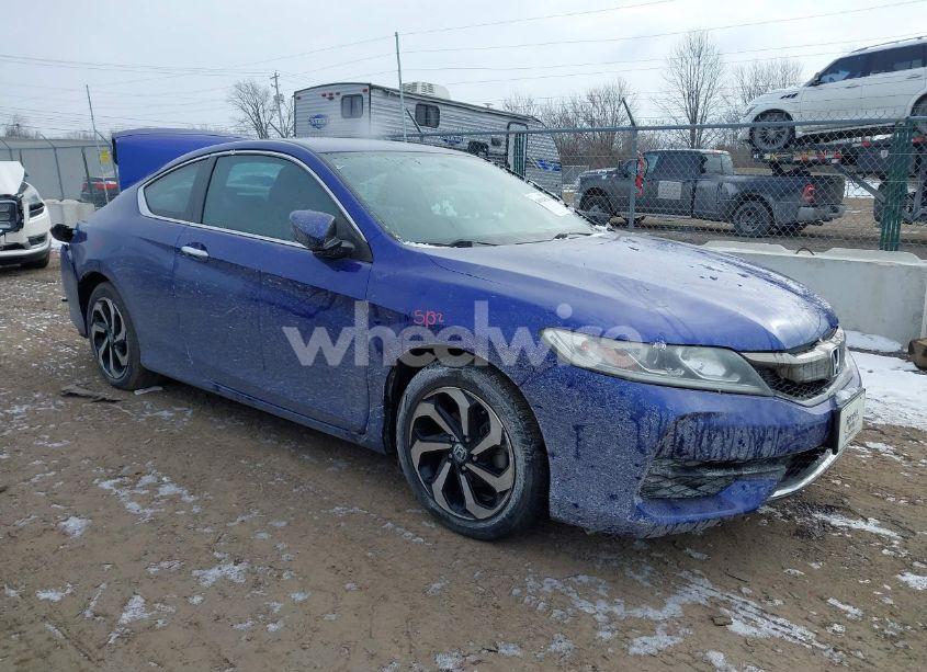 2016 Honda Accord LX-S (VIN 1HGCT1B38GA002697) main photo