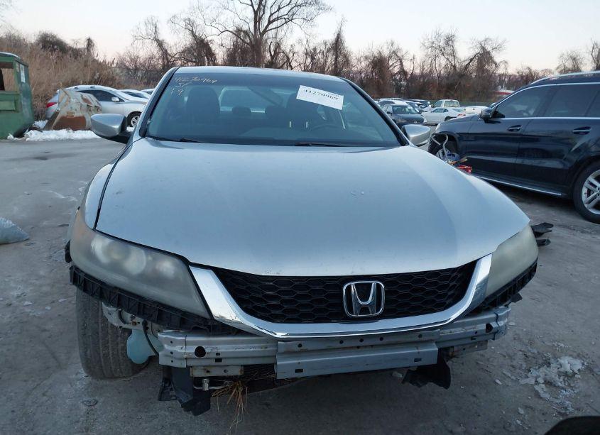 Photo 12 of 2013 Honda Accord LX-S (VIN 1HGCT1B39DA019911)