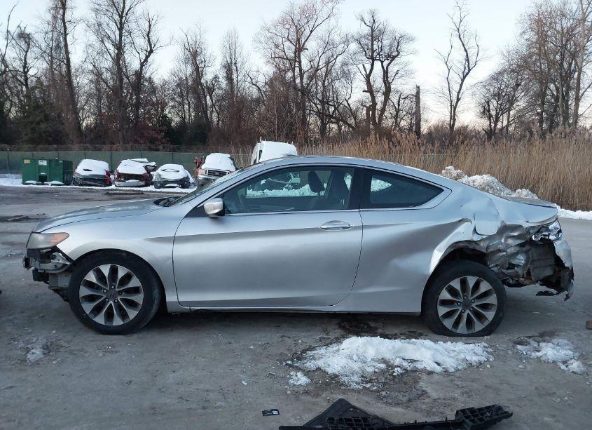 Photo 14 of 2013 Honda Accord LX-S (VIN 1HGCT1B39DA019911)