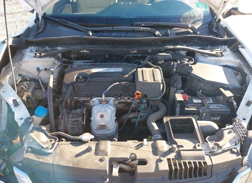 Photo 10 of 2015 Honda Accord LX-S (VIN 1HGCT1B39FA012864)