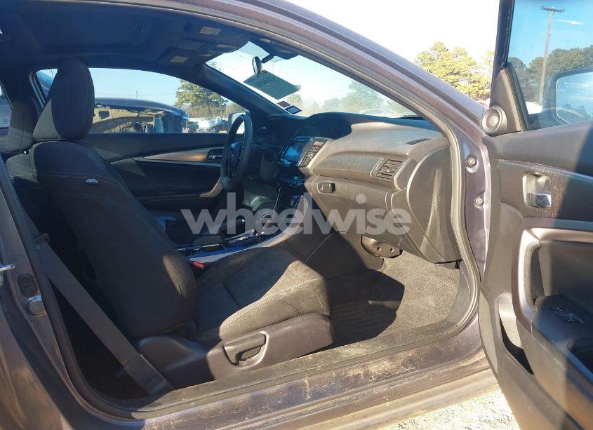 Photo 5 of 2016 Honda Accord EX (VIN 1HGCT1B51GA002767)