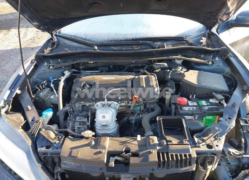 Photo 10 of 2016 Honda Accord EX-L (VIN 1HGCT1B60GA008424)