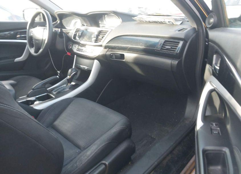 Photo 5 of 2013 Honda Accord EX (VIN 1HGCT1B70DA001820)