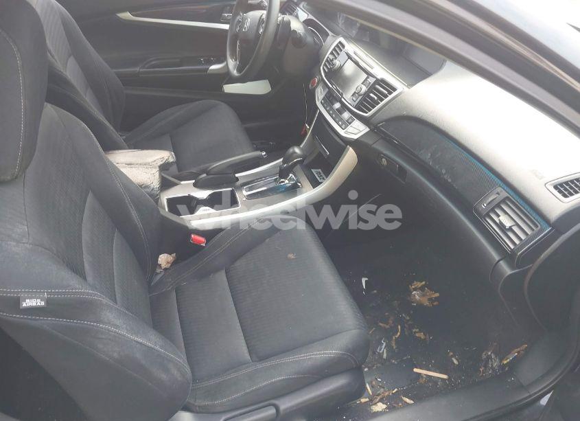 Photo 5 of 2015 Honda Accord EX (VIN 1HGCT1B70FA004428)