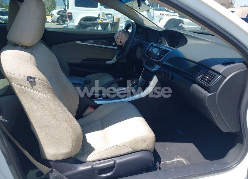 Photo 5 of 2013 Honda Accord EX (VIN 1HGCT1B71DA005228)