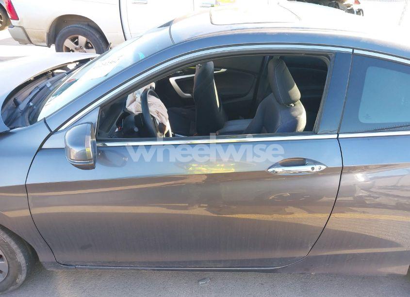 Photo 15 of 2013 Honda Accord EX (VIN 1HGCT1B71DA018433)