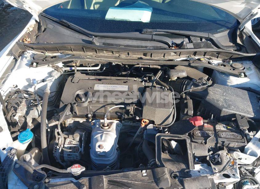 Photo 10 of 2016 Honda Accord EX (VIN 1HGCT1B71GA001054)