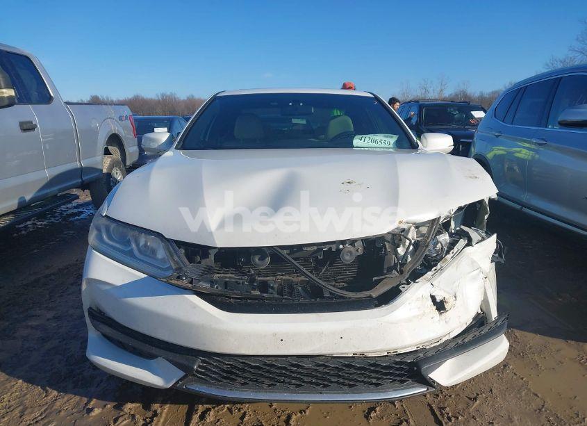 Photo 12 of 2016 Honda Accord EX (VIN 1HGCT1B71GA001054)