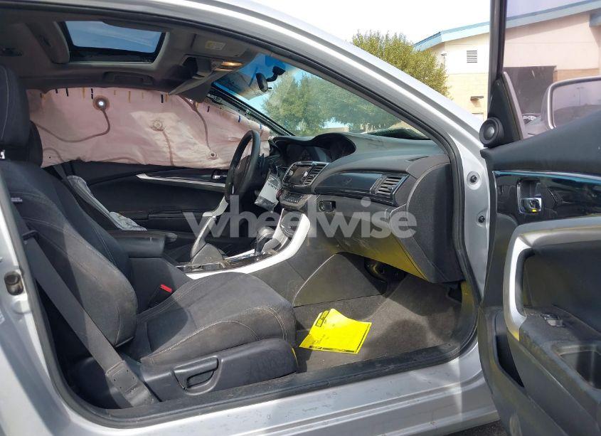 Photo 5 of 2013 Honda Accord EX (VIN 1HGCT1B72DA008395)