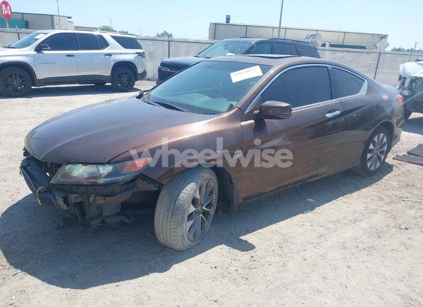 Photo 2 of 2013 Honda Accord EX (VIN 1HGCT1B73DA003870)