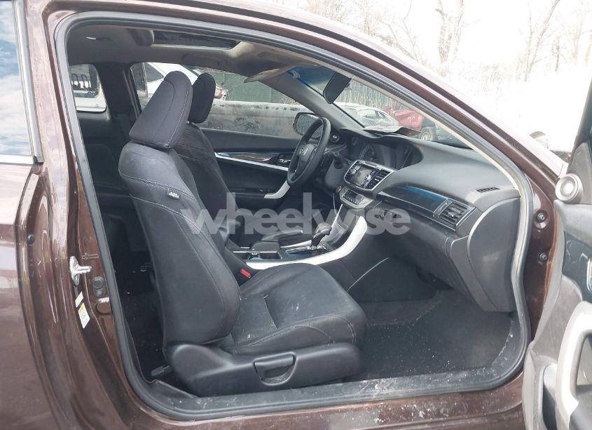 Photo 5 of 2013 Honda Accord EX (VIN 1HGCT1B73DA009183)