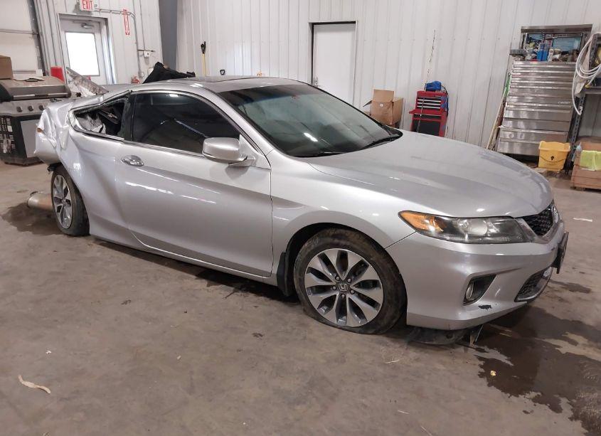 2013 Honda Accord EX (VIN 1HGCT1B74DA000153) main photo