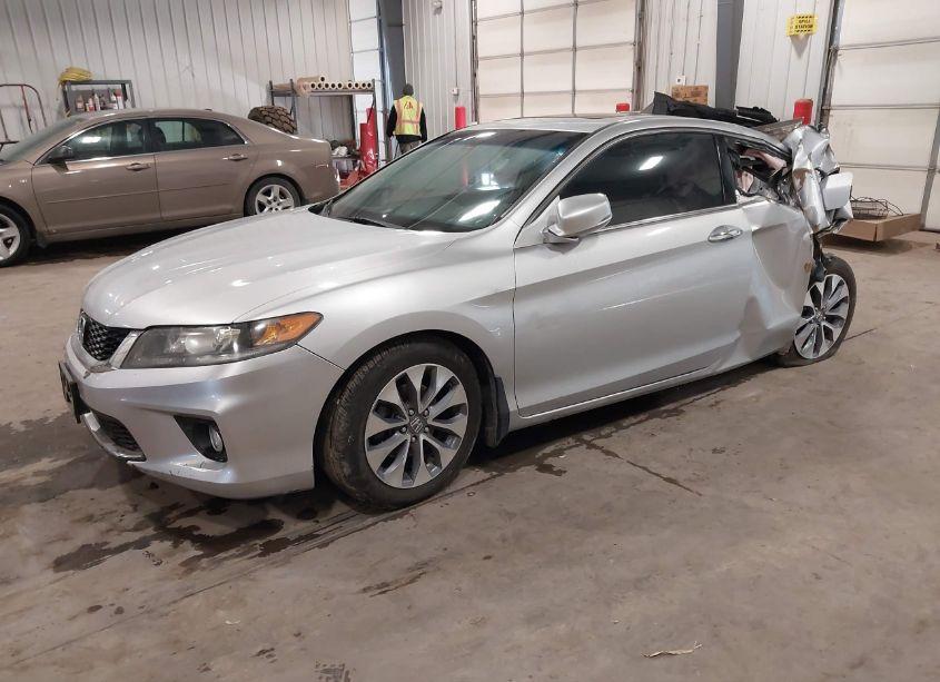 Photo 2 of 2013 Honda Accord EX (VIN 1HGCT1B74DA000153)