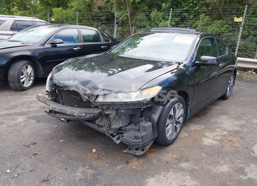 Photo 2 of 2013 Honda Accord EX (VIN 1HGCT1B74DA013033)