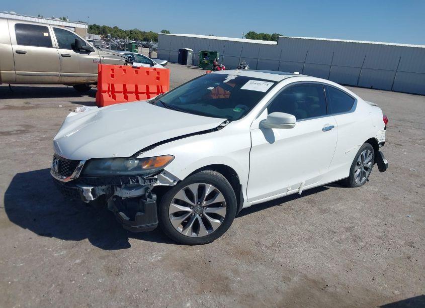 Photo 2 of 2013 Honda Accord EX (VIN 1HGCT1B75DA021142)