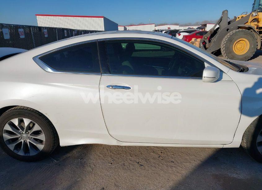 Photo 13 of 2014 Honda Accord EX (VIN 1HGCT1B75EA004729)