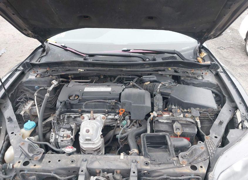 Photo 10 of 2013 Honda Accord EX (VIN 1HGCT1B77DA001765)