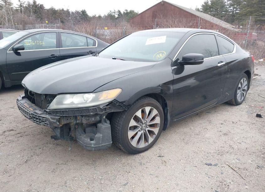 Photo 2 of 2013 Honda Accord EX (VIN 1HGCT1B77DA001765)
