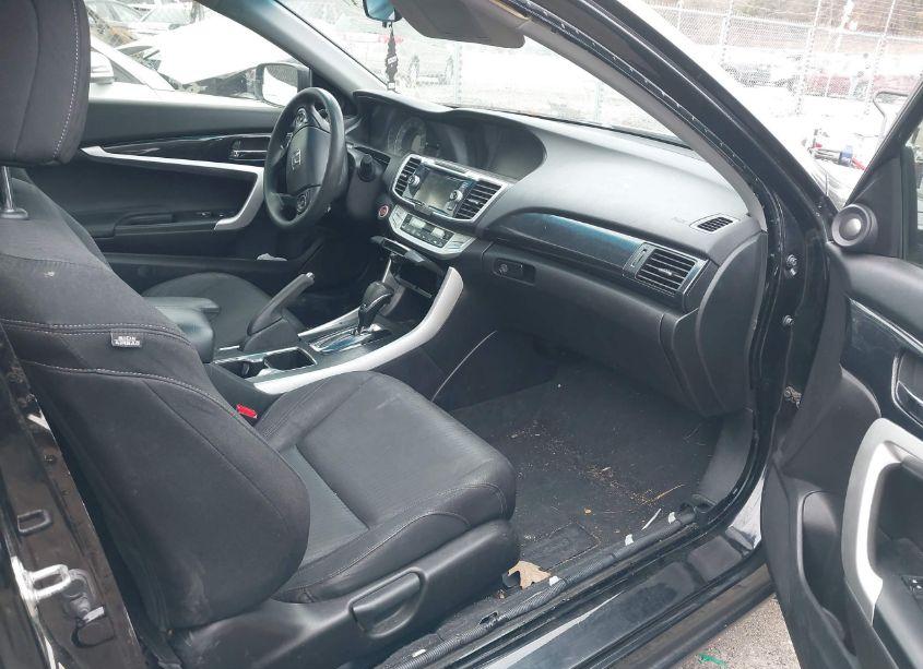 Photo 5 of 2013 Honda Accord EX (VIN 1HGCT1B77DA001765)