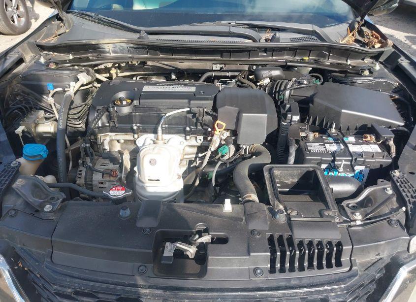 Photo 10 of 2013 Honda Accord EX (VIN 1HGCT1B79DA006322)