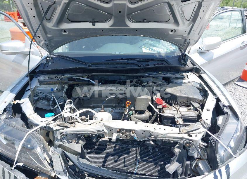 Photo 10 of 2013 Honda Accord EX (VIN 1HGCT1B79DA012458)