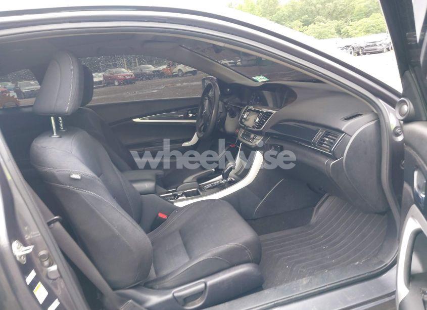 Photo 5 of 2014 Honda Accord EX (VIN 1HGCT1B7XEA000224)