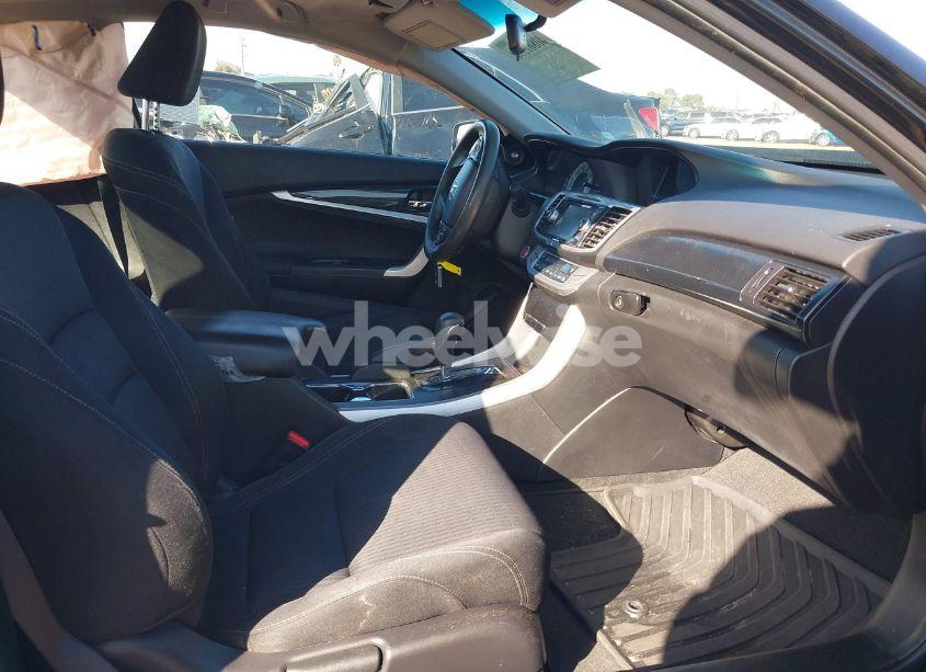 Photo 5 of 2015 Honda Accord EX (VIN 1HGCT1B7XFA008695)