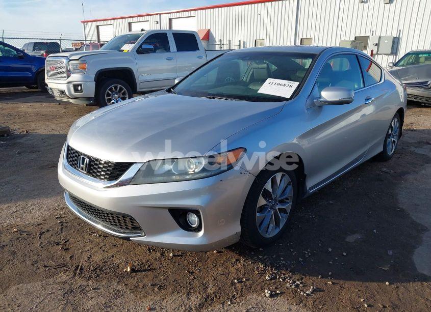 Photo 2 of 2013 Honda Accord EX-L (VIN 1HGCT1B81DA017923)