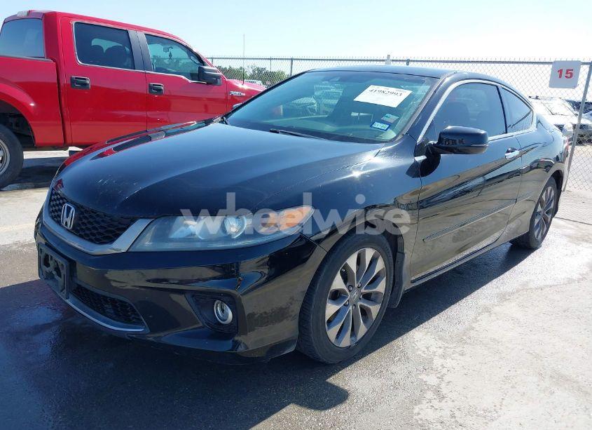 Photo 2 of 2013 Honda Accord EX-L (VIN 1HGCT1B82DA017106)