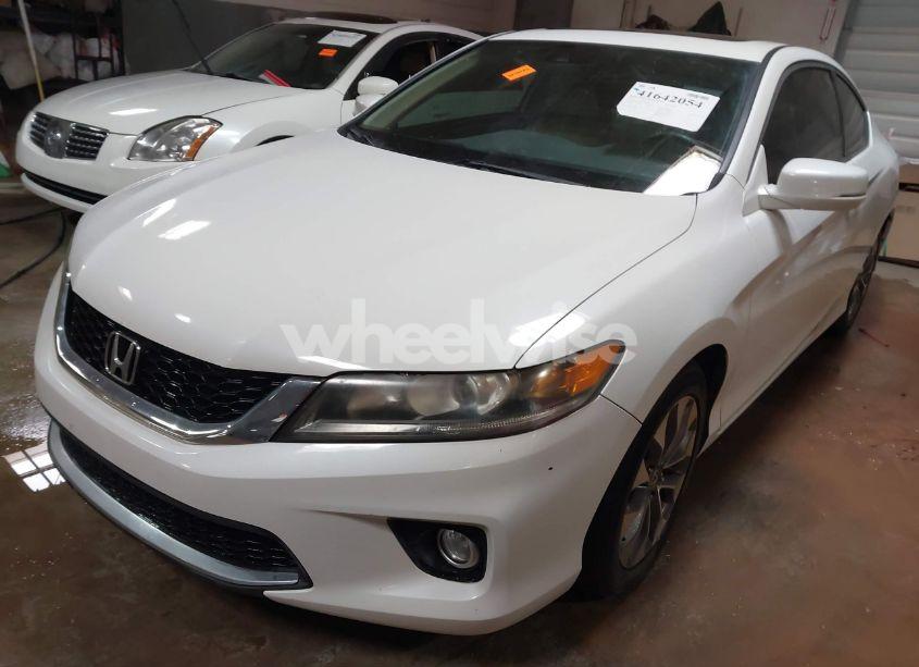 Photo 2 of 2014 Honda Accord EX-L (VIN 1HGCT1B82EA008388)