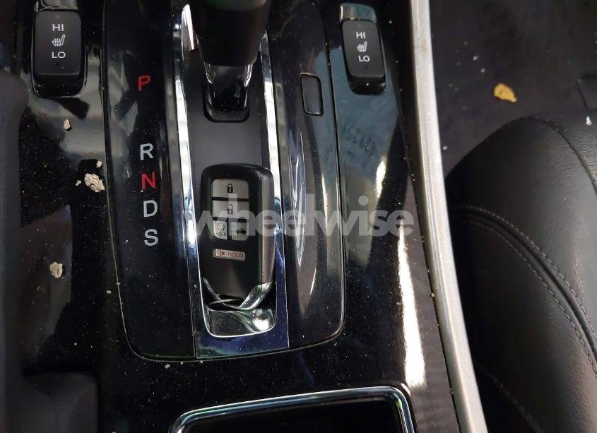 Photo 11 of 2016 Honda Accord EX-L (VIN 1HGCT1B82GA003971)