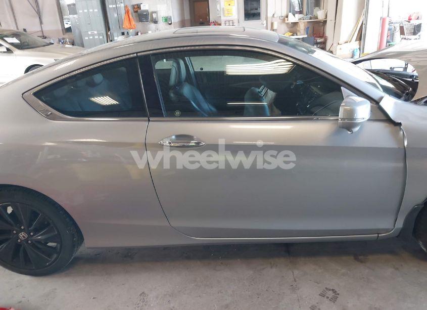 Photo 14 of 2016 Honda Accord EX-L (VIN 1HGCT1B82GA003971)