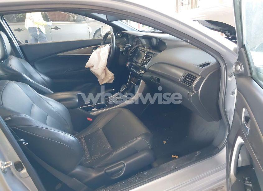 Photo 5 of 2016 Honda Accord EX-L (VIN 1HGCT1B82GA003971)