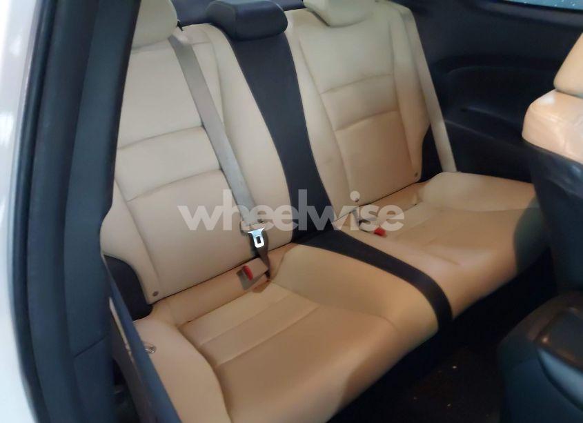 Photo 8 of 2016 Honda Accord EX-L (VIN 1HGCT1B82GA007731)