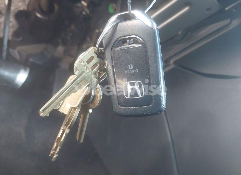 Photo 11 of 2016 Honda Accord EX-L (VIN 1HGCT1B82GA013254)