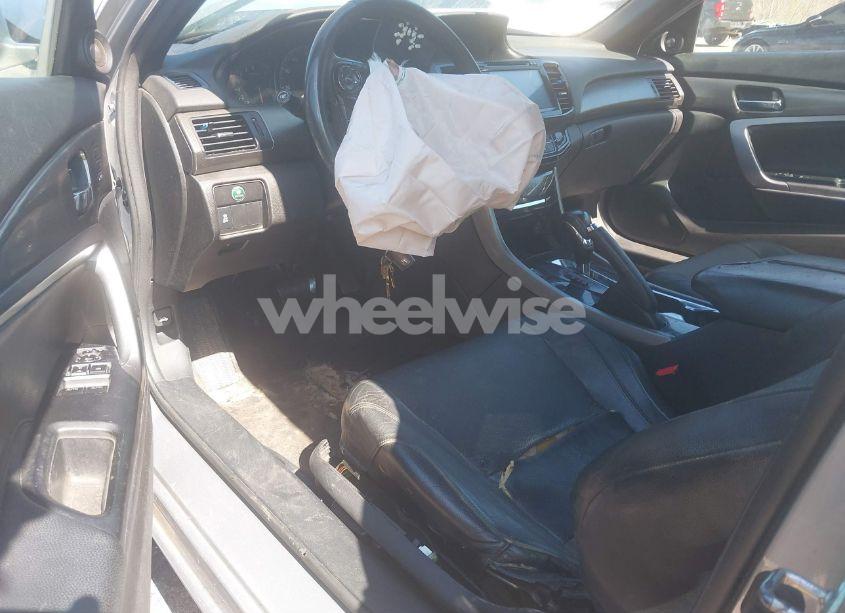 Photo 8 of 2016 Honda Accord EX-L (VIN 1HGCT1B82GA013254)