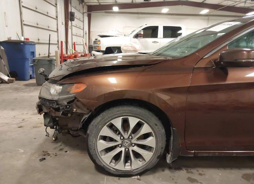 Photo 17 of 2013 Honda Accord EX-L (VIN 1HGCT1B83DA017082)