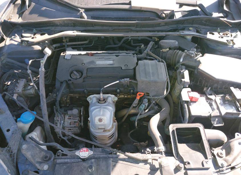 Photo 10 of 2016 Honda Accord EX-L (VIN 1HGCT1B83GA002862)