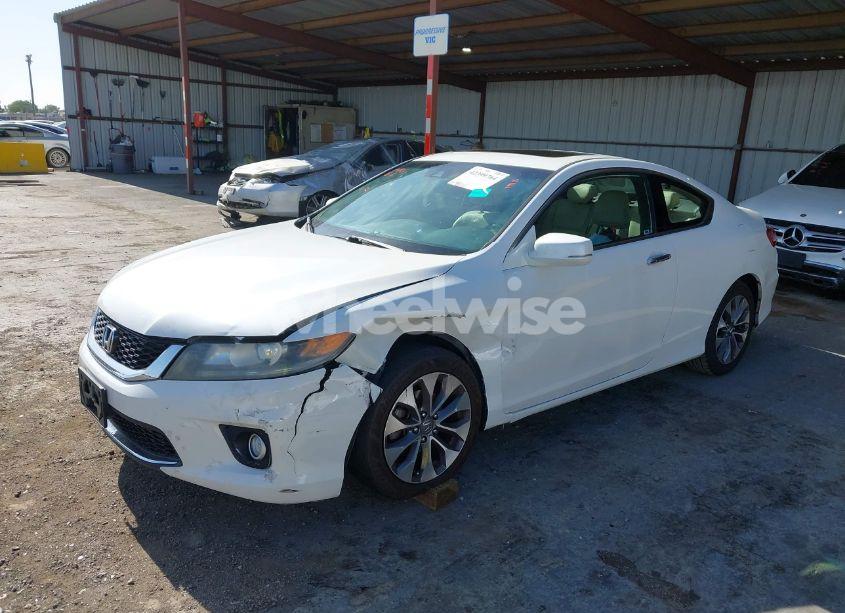 Photo 2 of 2013 Honda Accord EX-L (VIN 1HGCT1B84DA013588)