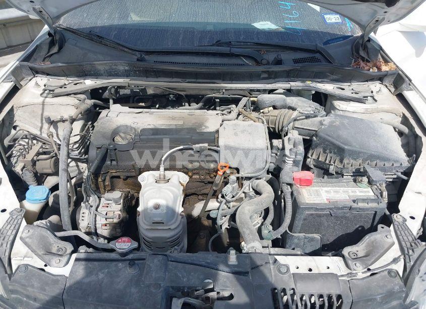 Photo 10 of 2016 Honda Accord EX-L (VIN 1HGCT1B84GA009559)