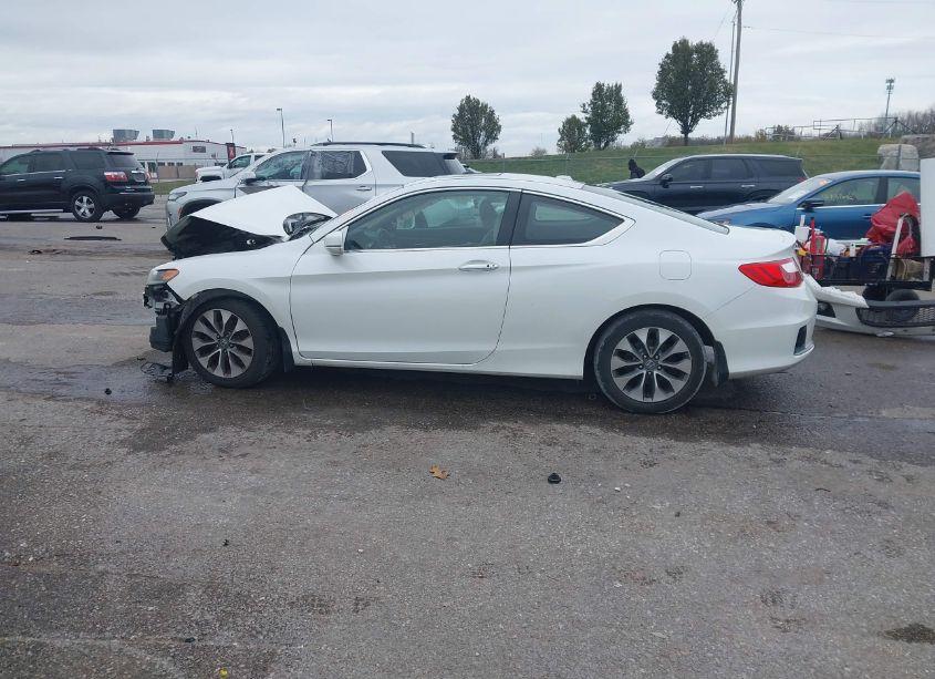 Photo 15 of 2015 Honda Accord EX-L (VIN 1HGCT1B86FA008136)